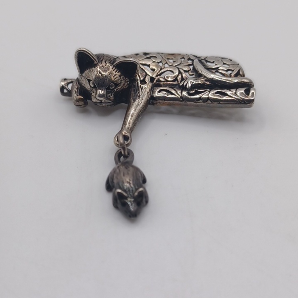 Jezlaine Sterling Silver Cat With Dangling Mouse Brooch - Picture 2 of 6